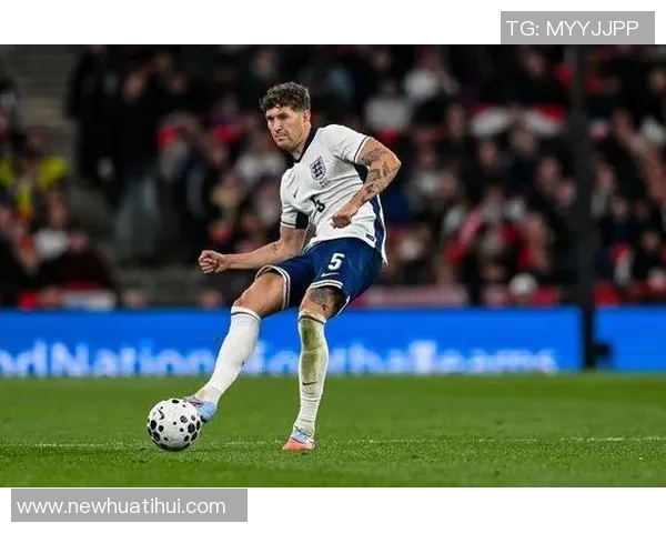 斯通斯因伤病考虑退役但仍是英格兰后防不可或缺的基石